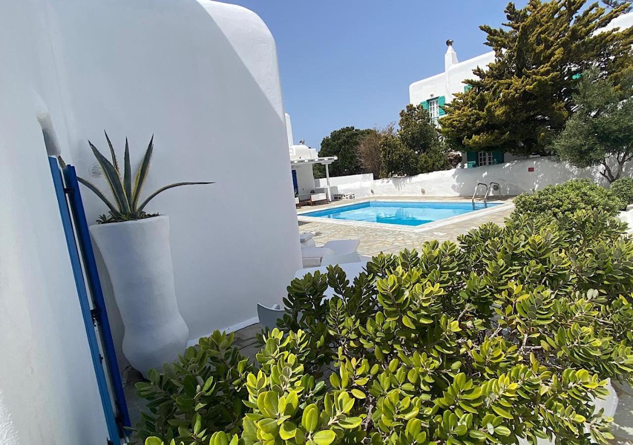 Myconian Sky Suites In Town Mykonos Town ภายนอก รูปภาพ