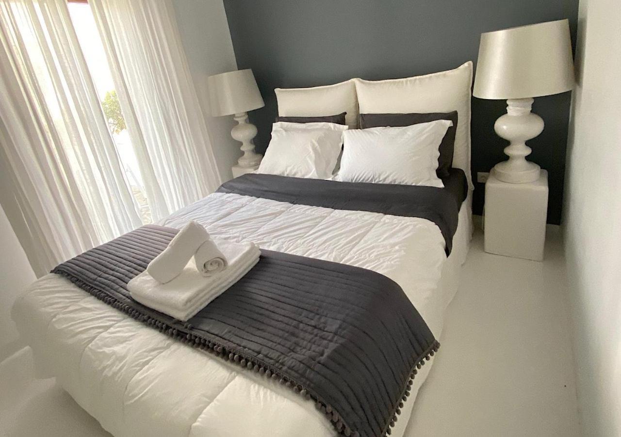 Myconian Sky Suites In Town Mykonos Town ภายนอก รูปภาพ