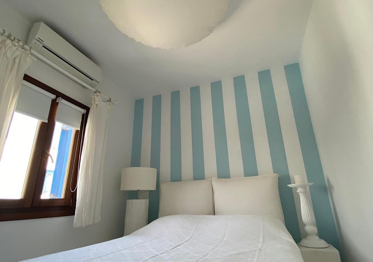 Myconian Sky Suites In Town Mykonos Town ภายนอก รูปภาพ