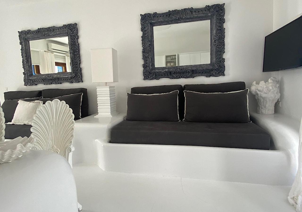 Myconian Sky Suites In Town Mykonos Town ภายนอก รูปภาพ